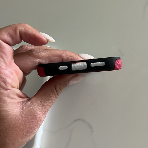 iPhone 12 case - Picture 5 of 8